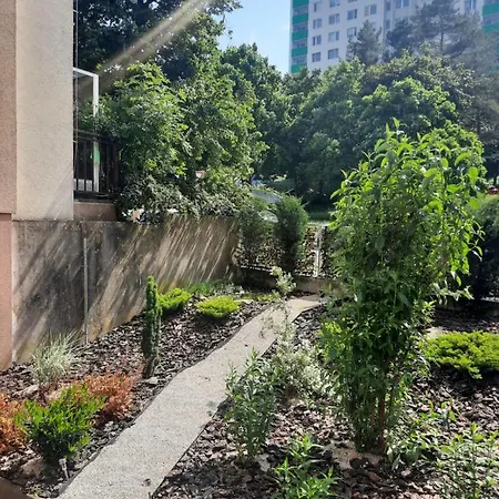 Apartment Klimka With Balcony, Free Wifi And Free Parking Pressburg