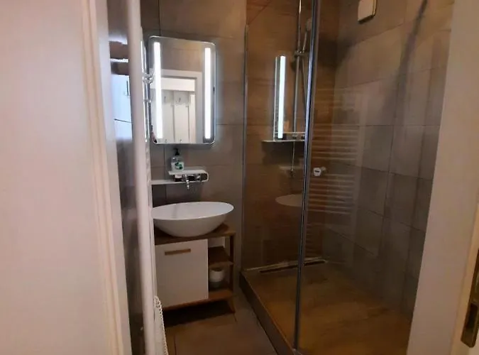 Klimka With Balcony, Free Wifi And Free Parking Bratislava