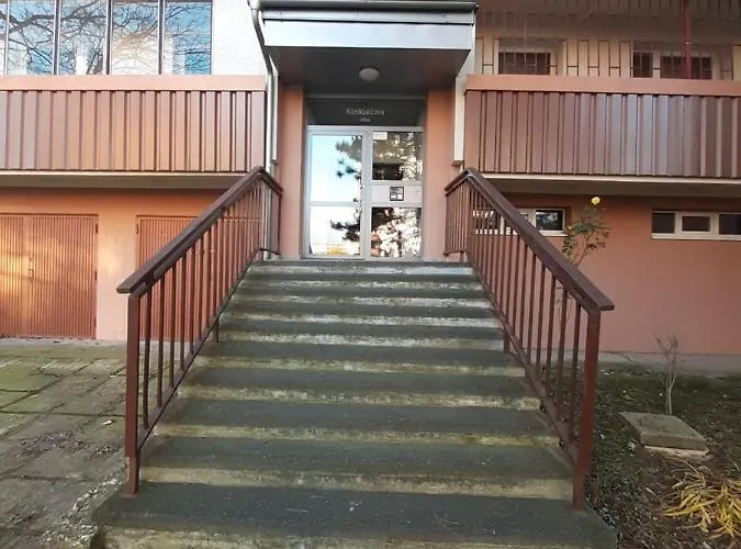 Klimka With Balcony, Free Wifi And Free Parking * Bratislava