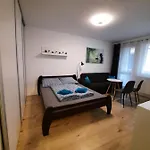 Klimka With Balcony, Free Wifi And Free Parking Apartamento Bratislava